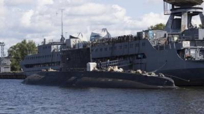 В Петербурге спущена на воду подлодка "Магадан" для Тихоокеанского флота