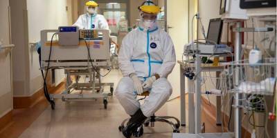 В Польше новый коронавирусный антирекорд: за сутки впервые зафиксировали более 35 тысяч инфицированных