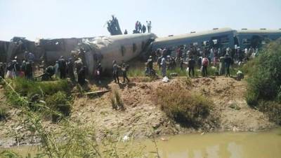 В Египте 32 человека погибли, 66 пострадали при столкновении двух поездов
