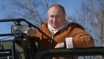 В Кремле назвали рост спроса на дубленки «как у Путина» позитивной новостью