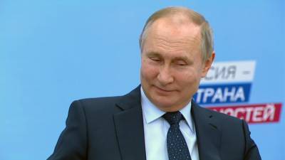 Новости на "России 24". Путин высказался о здравоохранении и пошутил про Голикову