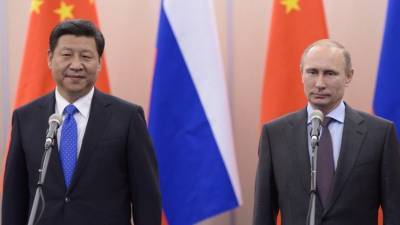 Неплохая идея: Кремль о сравнении президентом США Путина с Си Цзиньпином