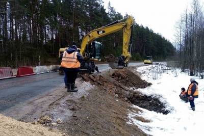 Подготовка к ремонту дороги началась в Печорском районе