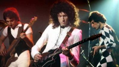 Bohemian Rhapsody группы Queen стала первым "бриллиантовым" синглом Великобритании