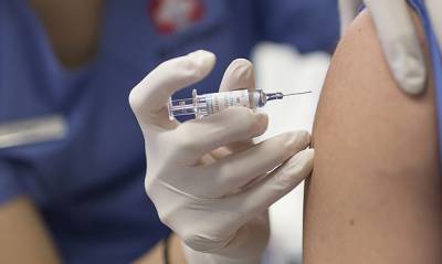 В Швейцарии после вакцинации от коронавируса скончались 37 пожилых граждан