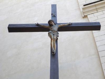 Во Франции детям, которых насиловали священники, будут выплачивать компенсацию