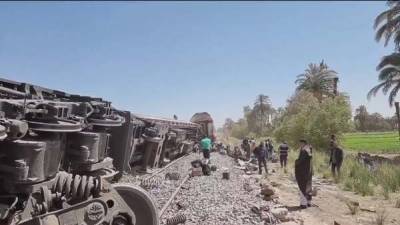 Ещё одна беда пришла в Египет: десятки погибших при столкновении поездов