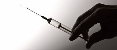 В Швейцарии зафиксировали 37 смертей после вакцинации от коронавируса