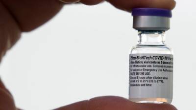 Швейцария назвала количество умерших после вакцинации от коронавируса