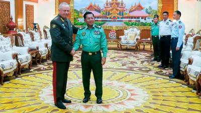 Переговоры замминистра обороны России и главнокомандующего ВС Мьянмы