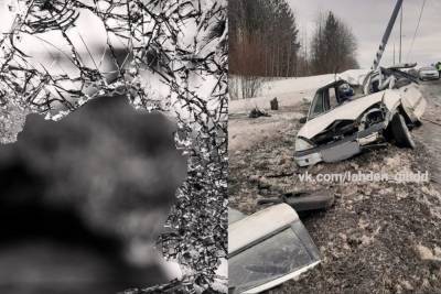 Жесткая авария в Карелии: иномарка превратилась в груду металла