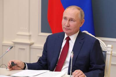 Владимир Путин призвал развивать диалог РФ и ООН в сфере информбезопасности