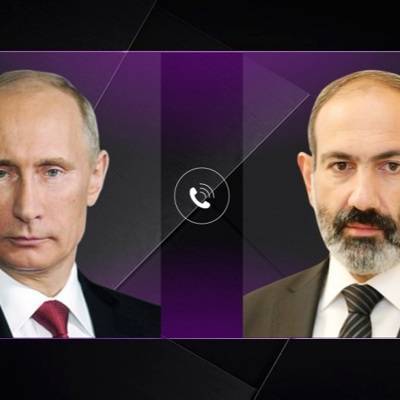 Путин обсудил по телефону с Пашиняном ситуацию в Карабахе