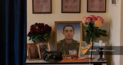 После гибели в Карабахе за написанные им картины дают миллионы, но поздно: история солдата