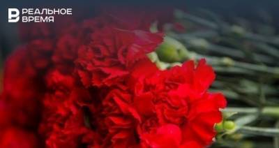Минниханов выразил соболезнования Асгату Сафарову в связи со смертью матери