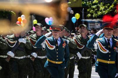 Участников парада Победы в Северной Осетии обяжут предоставить справки о COVID-19