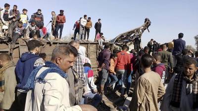Столкновение поездов в Египте: задержаны машинисты