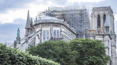 Власти Франции одобрили проект восстановления деревянного каркаса крыши Нотр-Дама