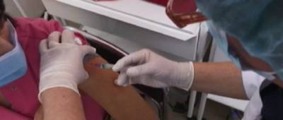 В Украине рекорд по числу вакцинированных от коронавируса за сутки