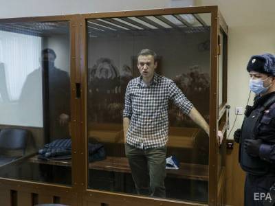 Навальный: Как-то Ходорковский сказал мне: "В тюрьме главное – не заболеть. Лечить никто не будет". Познаю теперь эту истину сам
