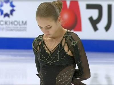 Саша Трусова запрыгнула в «космос», но победила на ЧМ по фигурному катанию Аня Щербакова