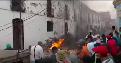 В Колумбии взорвался автомобиль около здания мэрии: 17 пострадавших