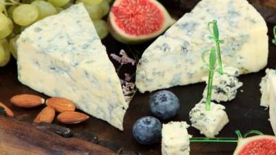Французский монастырь объявил распродажу трех тонн сыра из-за пандемии