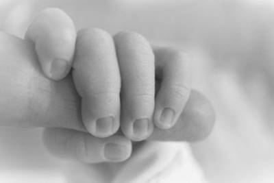 Двухмесячный малыш стал жертвой коронавируса в Мариуполе