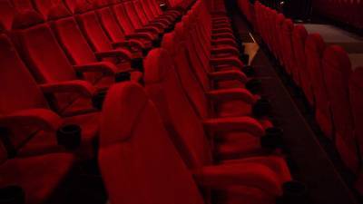 Кинотеатры попросили Собянина увеличить лимит по зрителям