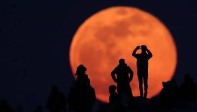 Суперлуние-2021: В конце марта жители планеты смогут увидеть "Червячную Луну"