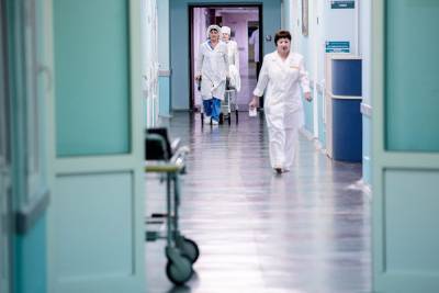 В больницах Челябинской области остаются более 4 тысяч зараженных COVID-19