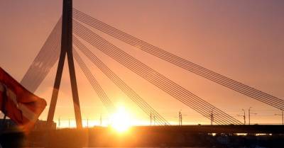 "Час Земли": в Риге выключат освещение памятника Свободы и Вантового моста