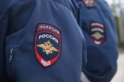Неизвестный украл 30 тысяч евро из машины на юго-западе Москвы