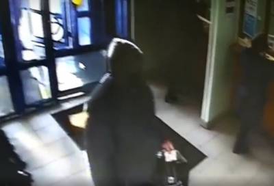 Житель Ленобласти ограбил микрокредитную контору, центр приема платежей и аптеку