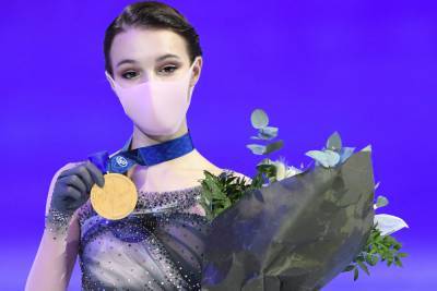 Щербакова опубликовала эмоциональное фото после победы на чемпионате мира