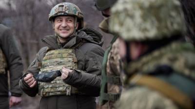 СМИ сообщили о планах Зеленского втянуть украинцев в партизанскую войну