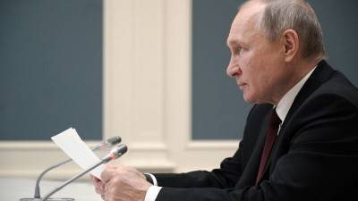 Путин выразил соболезнования президенту Египта в связи с катастрофой на железной дороге