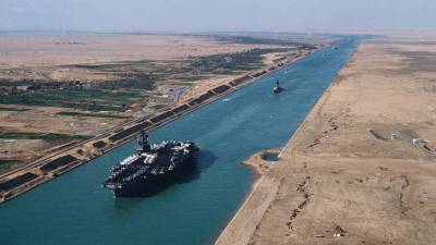 Страховщики подсчитали убытки от блокировки Суэцкого канала