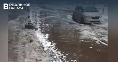 В Казани затопило еще один двор