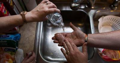 Тысячи американцев погибли из-за отключения водоснабжения в условиях пандемии