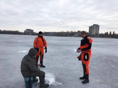 Спасатели напоминают липчанам о запрете выхода на лед