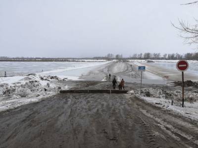 В Башкирии закрыли одну из ледовых переправ через Белую