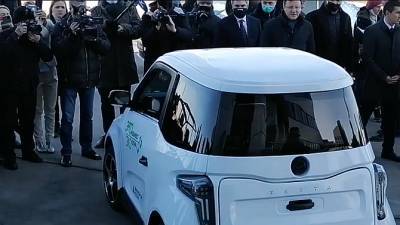 Денис Мантуров посоветовал создателям электромобиля Zetta доработать шумоизоляцию и интерьер