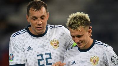 Дзюба оформил дубль в первом тайме матча Россия — Словения