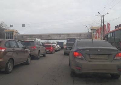 Рязанцы сообщили о транспортном коллапсе на Московском шоссе