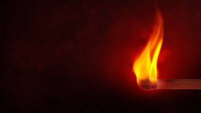 Два человека стали жертвами пожара в Вологде