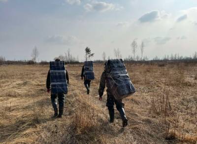 С российскими лекарствами: пограничники задержали трех контрабандистов – фото, видео