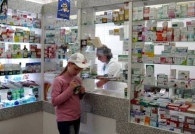 В Украине хотят наказывать за продажу лекарств несовершеннолетним: размеры штрафов