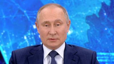 Путин рассказал, как готовился к побочным эффектам вакцинации от коронавируса