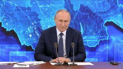 Путин после вакцинации от коронавируса держал рядом градусник